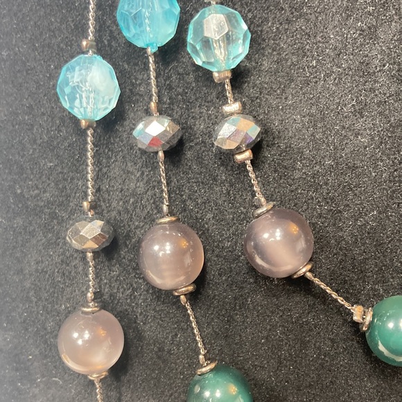 20" 3 Strand Blue Green Smokey Black Tiered Necklace - Picture 9 of 12